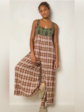 🔘NATURAL LIFE “Gabi” Wide-Leg Jumpsuit